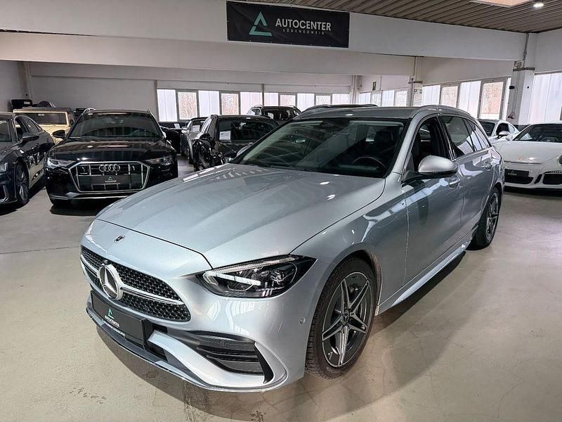 Silber Gebraucht 2022 Mercedes C180 AMG line Limousine | 29.790 € (Fairer Preis) - Bild 1/4
