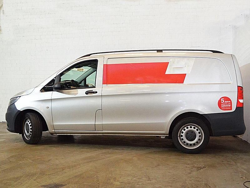 Gebraucht Mercedes Vito 136 PS (100 kW) 2016 Silber Van