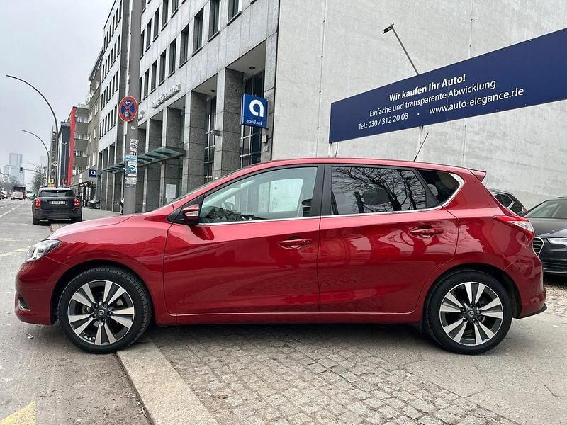 Gebraucht Nissan Pulsar Tekna 116 PS (85 kW) 2017 Force red Limousine