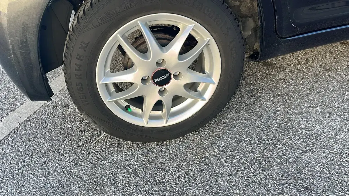 Gebraucht Daihatsu Sirion 89 PS (65 kW) 2007 Schwarz Kleinwagen
