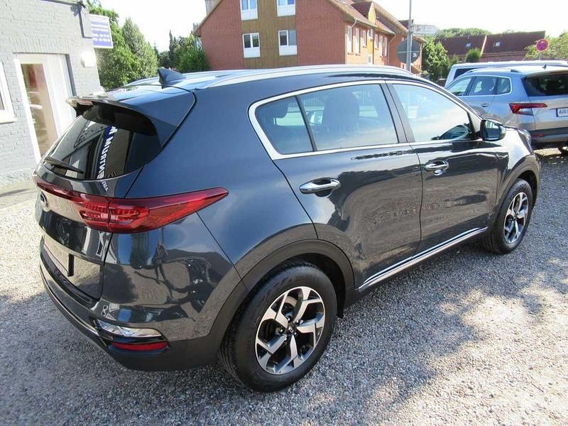 Gebraucht Kia Sportage DREAM-TEAM Edition 132 PS (97 kW) 2021 Grau SUV