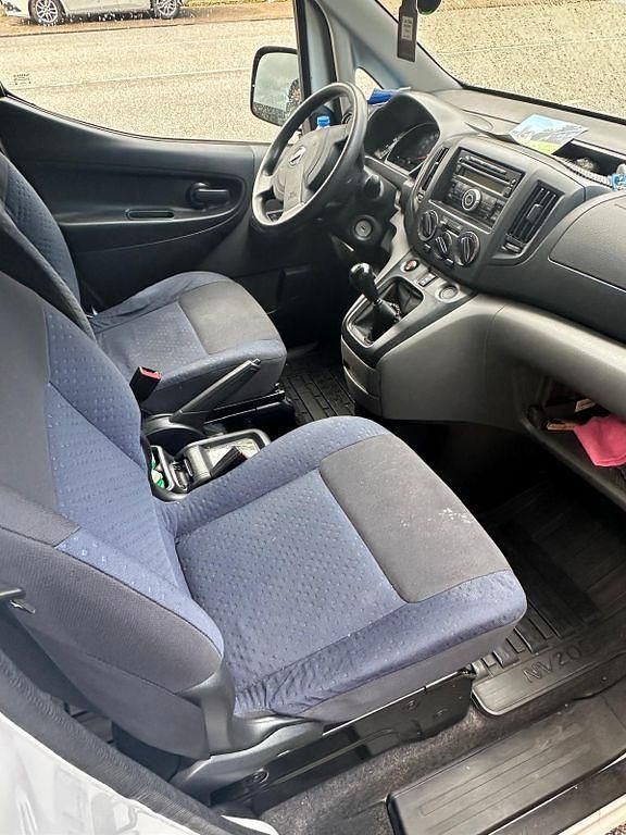 Gebraucht Nissan Evalia 90 PS (66 kW) 2010 Weiß Van / Kleinbus