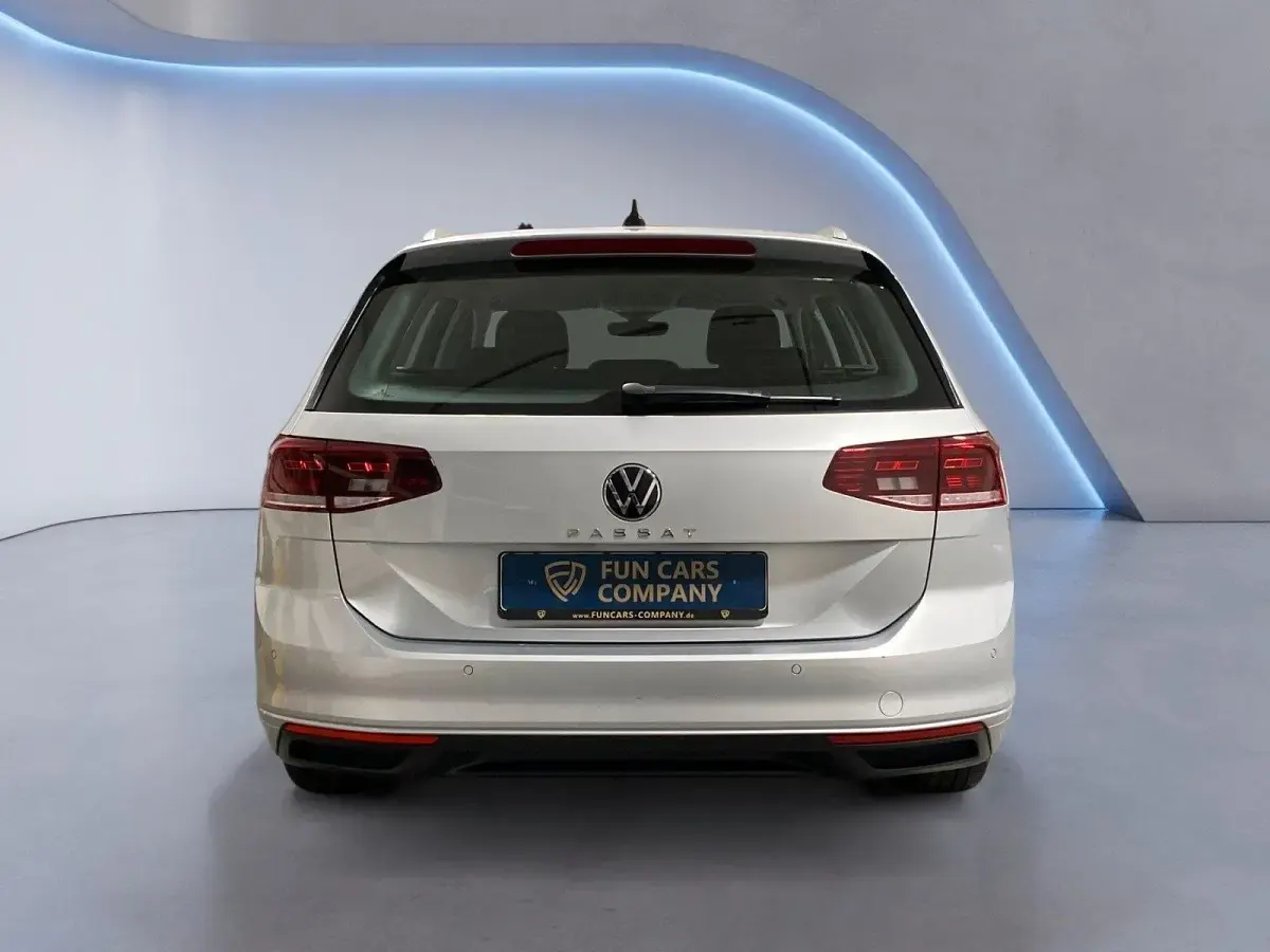 Gebraucht VW Passat Business 200 PS (147 kW) 2021 Silber Kombi