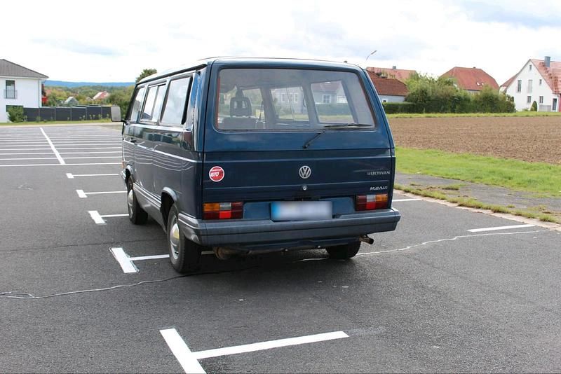 Usado VW Multivan 77 HP (56 kW) 1988 Azul Monovolume