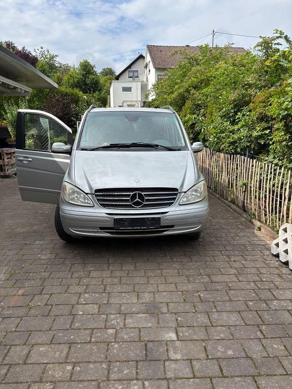 Silber Gebraucht 2008 Mercedes Viano Van / Kleinbus | 8.000 € (Superpreis) - Bild 1/4