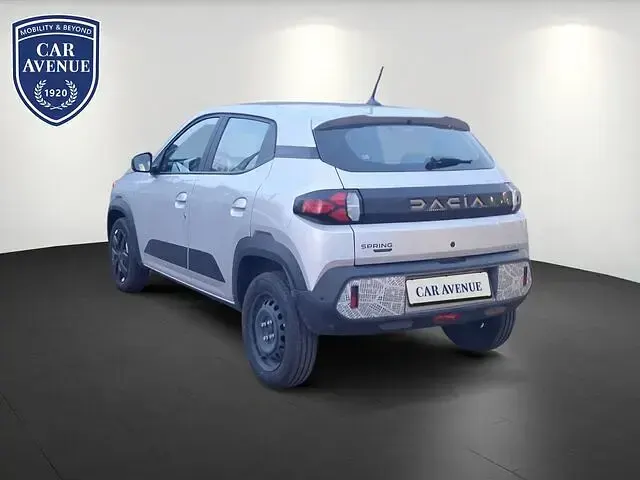 Używany Dacia Spring Extreme 47 kW (64 KM) 2025 Szary Hatchback