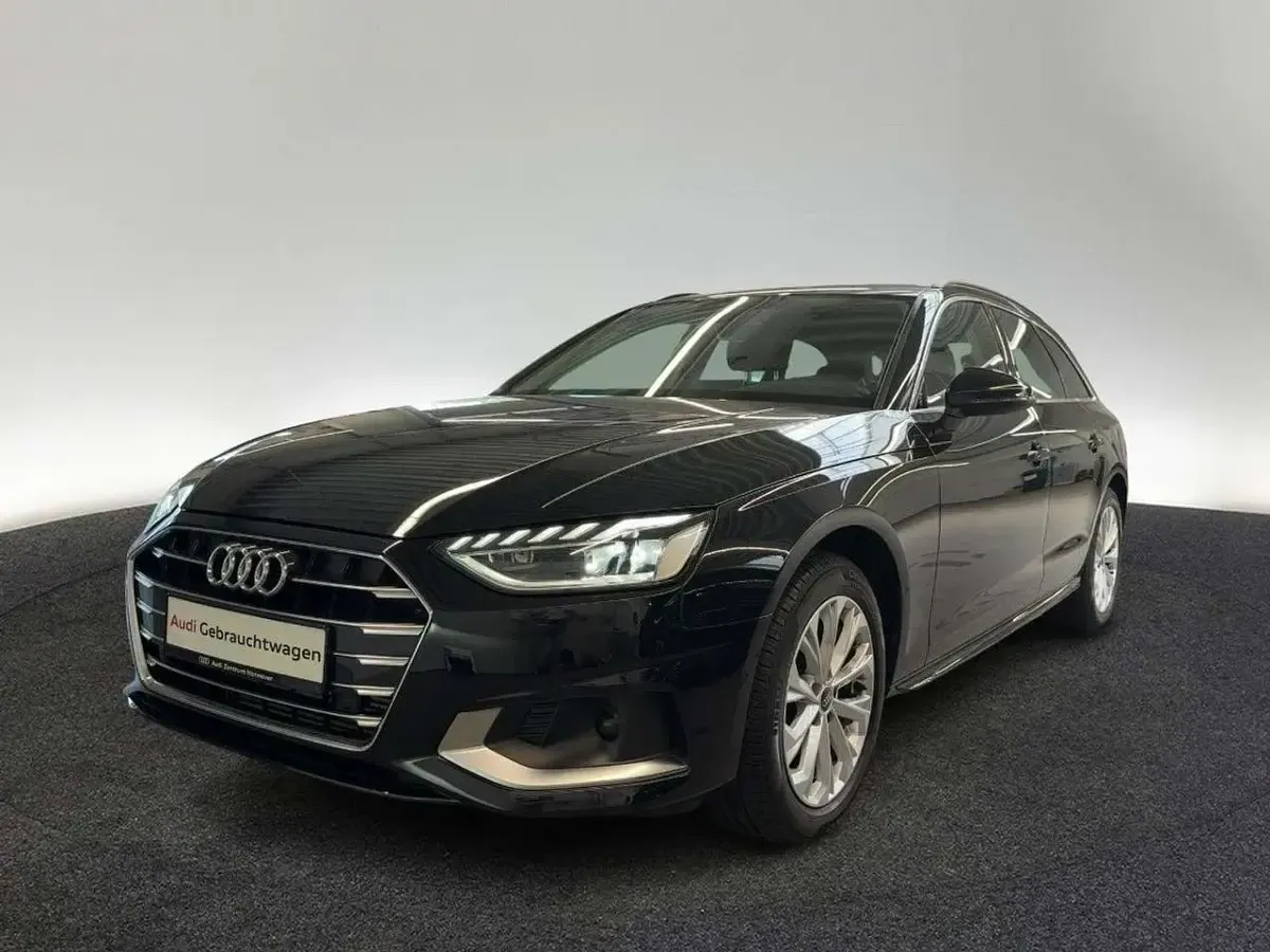 Gebraucht Audi A4 Advanced Plus 150 PS (110 kW) 2022 Mythosschwarz metallic Kombi