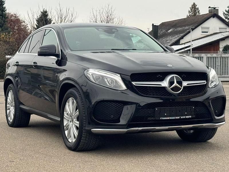 Schwarz Gebraucht 2017 Mercedes GLE350 Coupé | 38.900 € (Fairer Preis) - Bild 1/4
