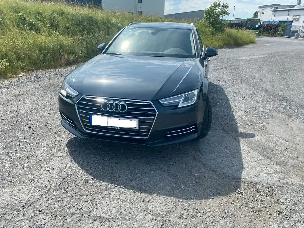 Gebraucht Audi A4 Design 150 PS (110 kW) 2017 Grau Kombi