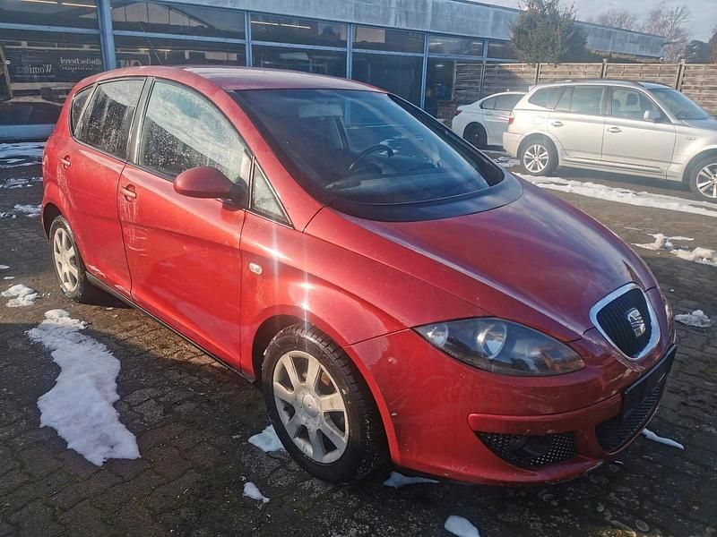 Gebraucht Seat Altea 105 PS (77 kW) 2005 Rot Van / Kleinbus