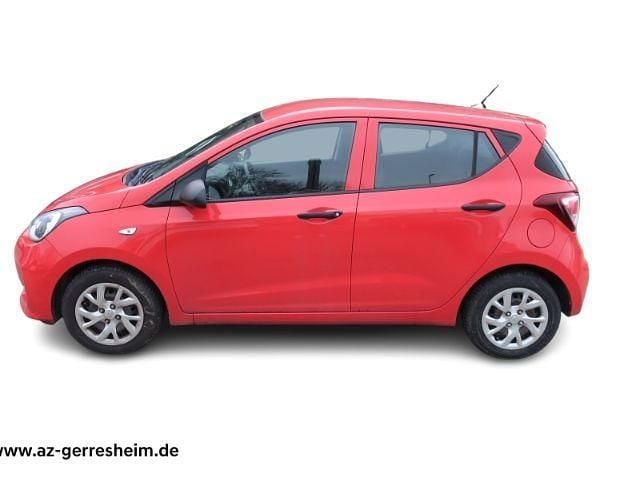Gebraucht Hyundai i10 Pure 67 PS (49 kW) 2019 Rot Kleinwagen
