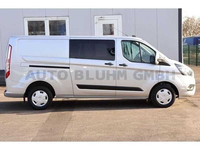 Gebraucht Ford Transit 131 PS (96 kW) 2021 Polarsilber (metallic) Van