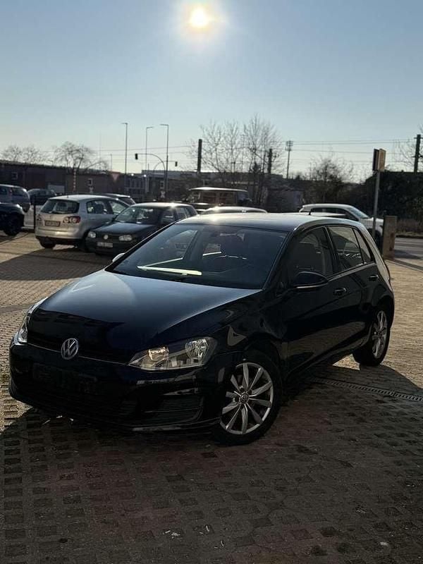 Gebraucht 2014 VW Golf Comfortline Limousine | 7.800 € (Superpreis) - Bild 1/4