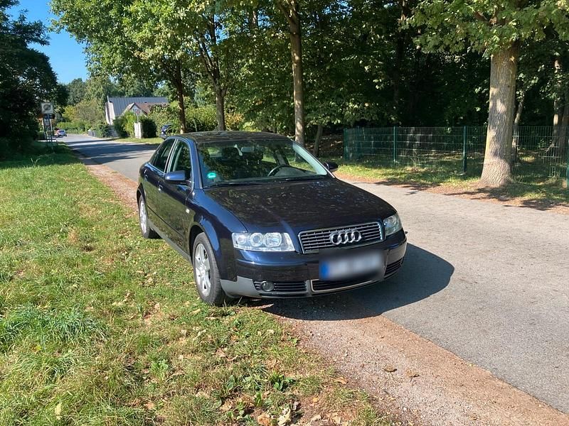 Gebraucht Audi A4 131 PS (96 kW) 2001 Blau Limousine
