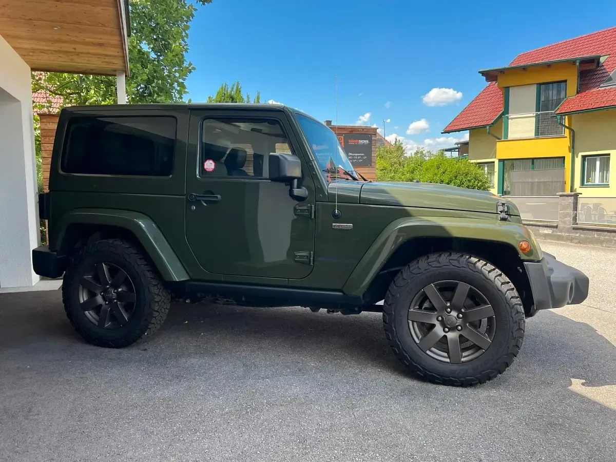 Gebraucht Jeep Wrangler 200 PS (147 kW) 2016 Grün SUV
