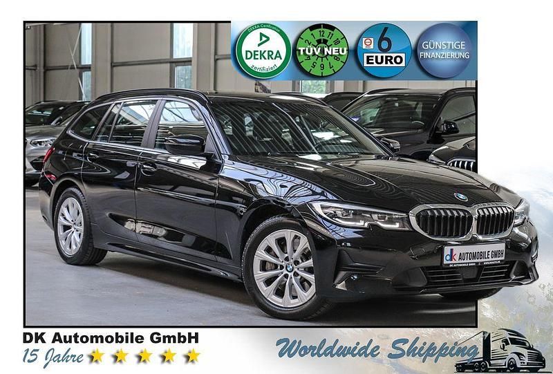 Schwarz ii Gebraucht 2022 BMW 330 Advantage Kombi | 28.900 € (Etwas zu teuer) - Bild 1/3