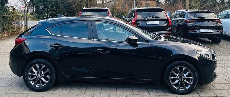 Gebraucht Mazda 3 Nakama 105 PS (77 kW) 2016 Schwarz Limousine