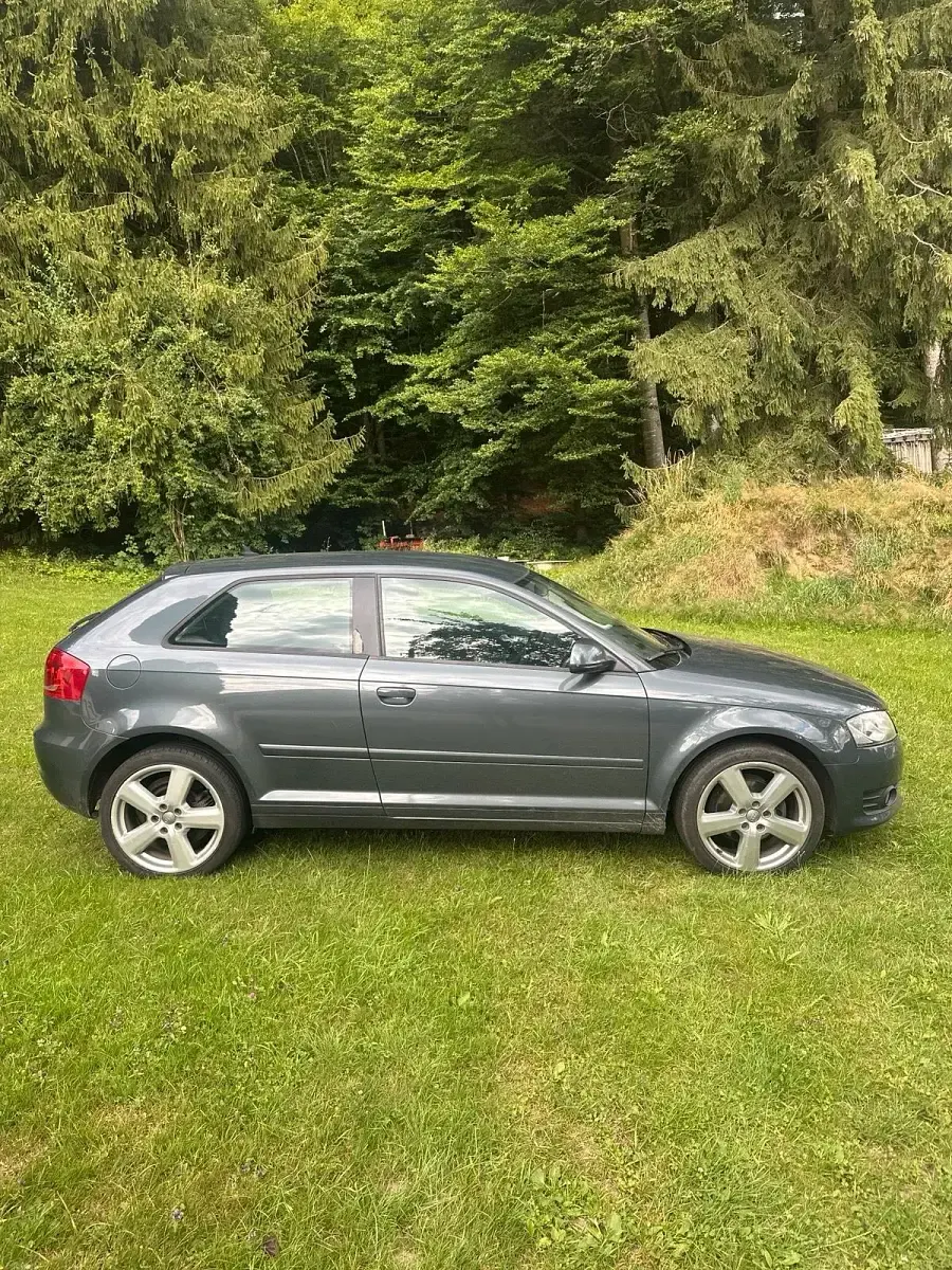 Gebraucht Audi A3 160 PS (117 kW) 2009 Grau Kleinwagen