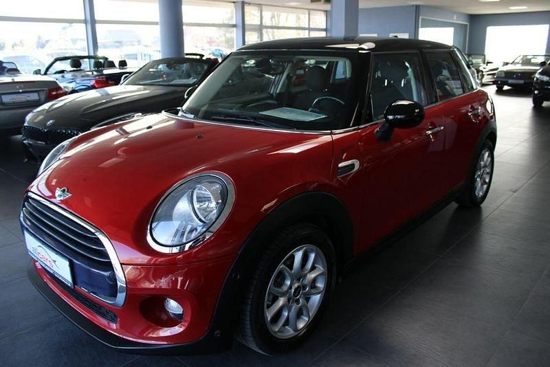 Gebraucht Mini Cooper Pepper 136 PS (100 kW) 2016 Rot Kleinwagen