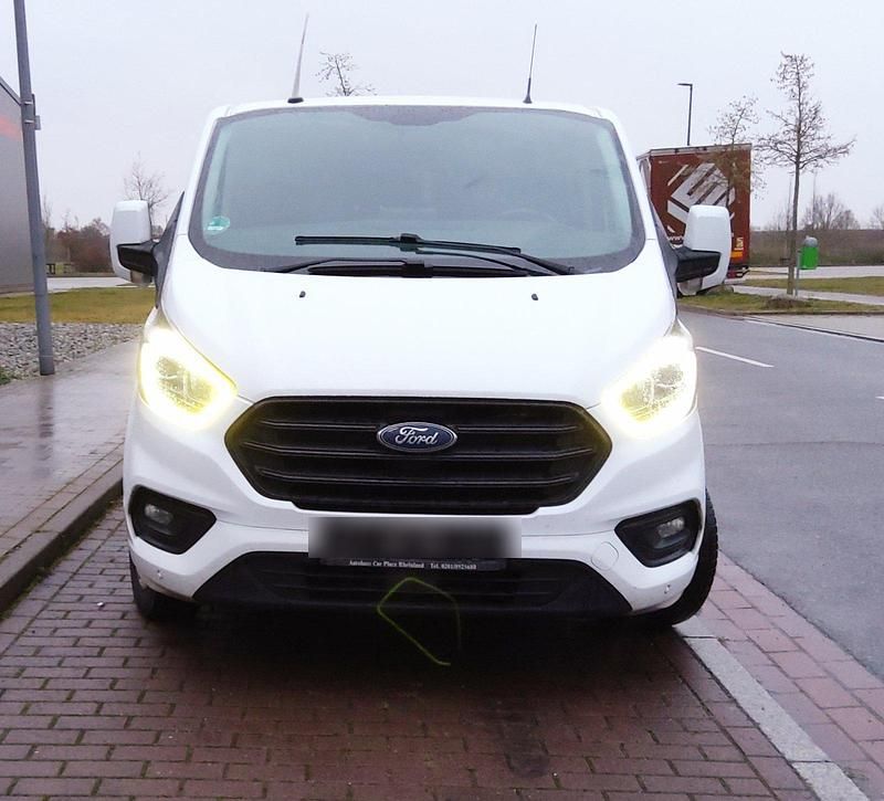 Weiß Gebraucht 2019 Ford Transit Van / Kleinbus | 13.900 € (Fairer Preis) - Bild 1/4