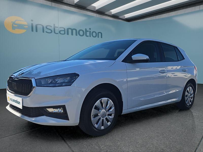 Weiß Neu 2025 Skoda Fabia Kleinwagen | 21.499 € (Etwas zu teuer) - Bild 1/4