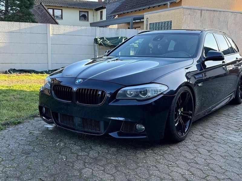 Gebraucht BMW 530 Performance 258 PS (189 kW) 2011 Schwarz Kombi