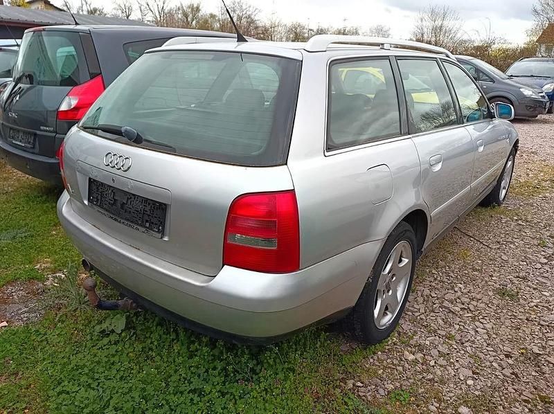 Gebraucht Audi A4 102 PS (75 kW) 2000 Grau Limousine