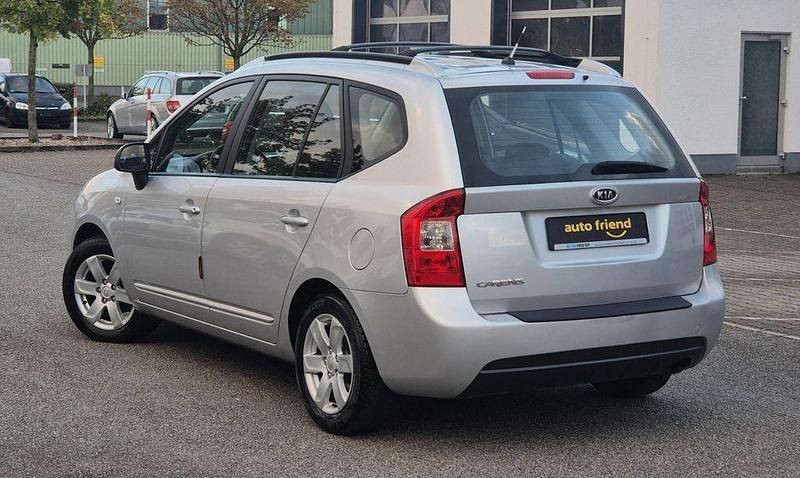 Gebraucht Kia Carens LX 144 PS (105 kW) 2006 Silber Van / Kleinbus