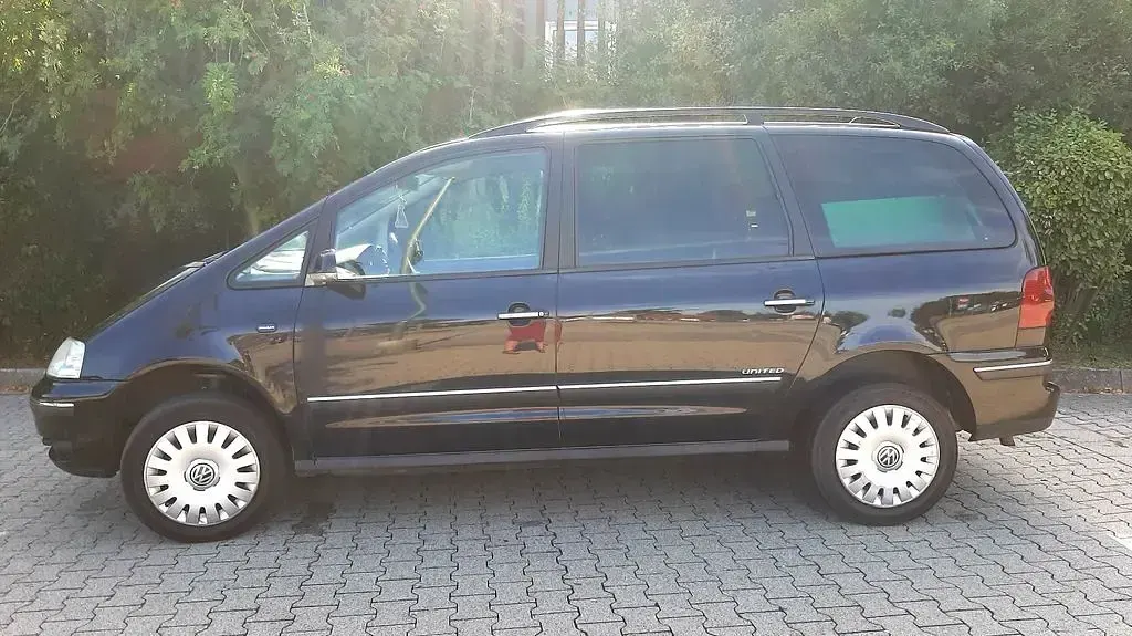 Gebraucht VW Sharan United 116 PS (85 kW) 2009 Schwarz Van / Kleinbus