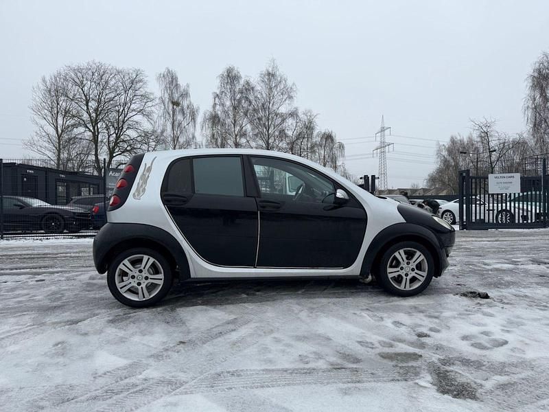 Usata Smart ForFour 95 CV (69 kW) 2006 Argento Utilitaria