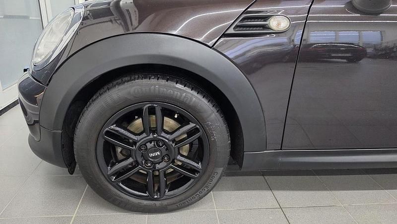 Usata Mini Cooper 122 CV (89 kW) 2013 Marrone Utilitaria