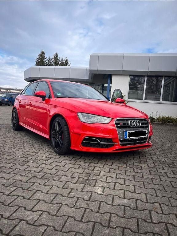 Gebraucht Audi S3 Sport 300 PS (220 kW) 2014 Rot Limousine
