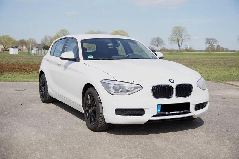 Gebraucht BMW 02 136 PS (100 kW) 2015 Weiß Limousine