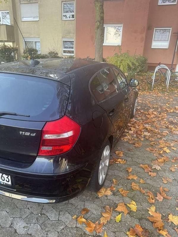 Gebraucht BMW 118 Lifestyle 143 PS (105 kW) 2010 Kleinwagen