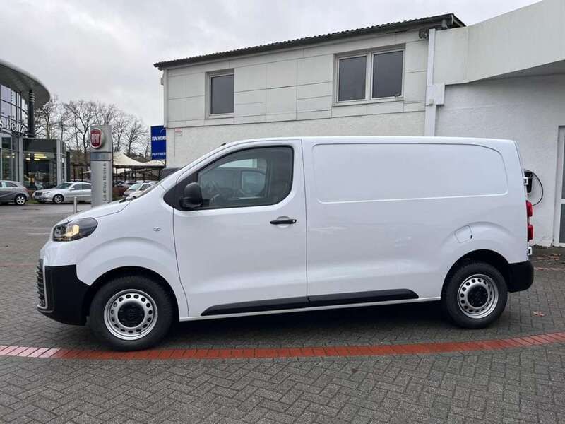 Gebraucht Toyota Proace 144 PS (105 kW) 2024 Ice white Van / Kleinbus