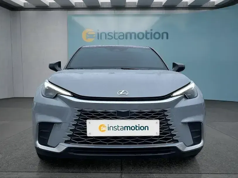 Gebraucht Lexus LBX 136 PS (100 kW) 2025 Grau SUV