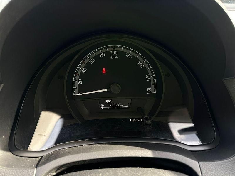 Gebraucht Skoda Citigo Cool Edition 60 PS (44 kW) 2017 Weiß Kleinwagen