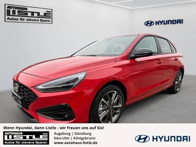 Gebraucht Hyundai i30 Advantage 101 PS (74 kW) 2024 Engine red / sol (rot) Kleinwagen