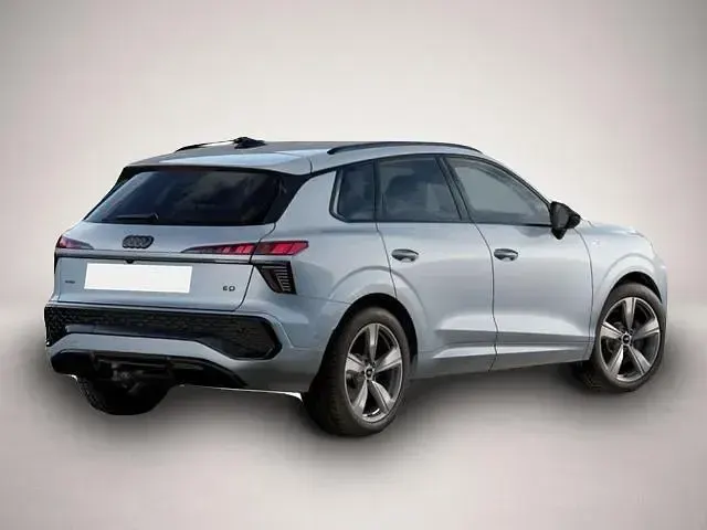 Neu Audi Q3 S-Line 204 PS (150 kW) 2026 Manufacturer SUV