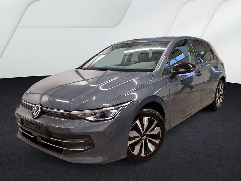Delfingrau metallic Gebraucht 2025 VW Golf VIII Goal Limousine | 25.876 € (Superpreis) - Bild 1/4