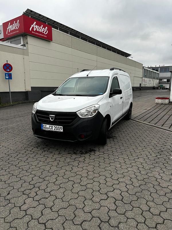 Gebraucht Dacia Dokker 105 PS (77 kW) 2016 Weiß Van / Kleinbus