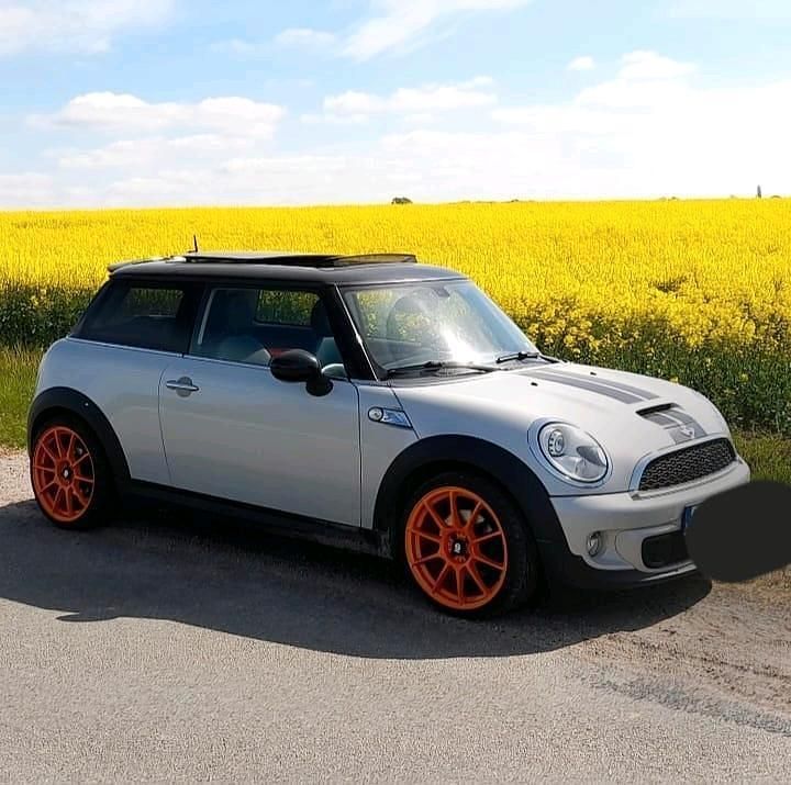 Silber Gebraucht 2012 Mini Cooper S Kleinwagen | 6.400 € (Guter Preis) - Bild 1/4