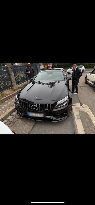 Schwarz Gebraucht 2019 Mercedes C63 AMG AMG Coupé | 83.000 € - Bild 1/4