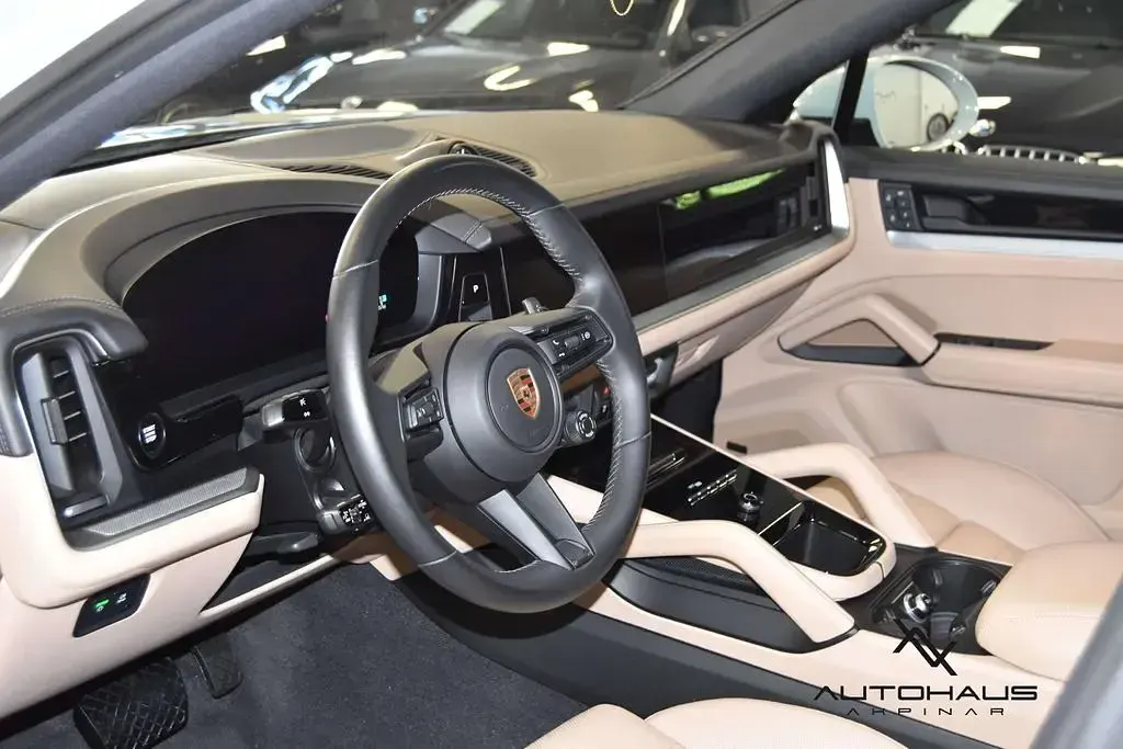 Gebraucht Porsche Cayenne Coupe 354 PS (260 kW) 2024 Grau SUV