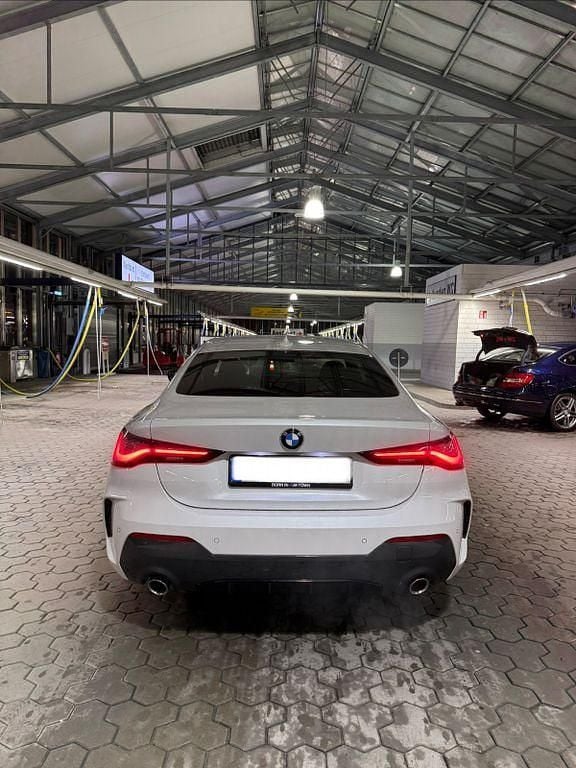 Gebraucht BMW 430 M Sport 258 PS (189 kW) 2021 Weiß Coupé