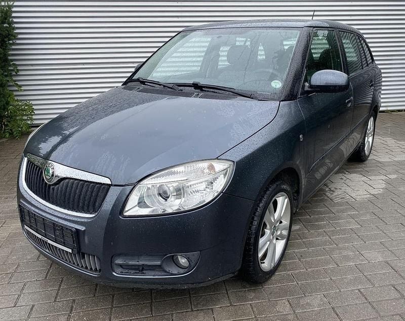 Grau Gebraucht 2009 Skoda Fabia Ambiente Kombi | 1.490 € (Superpreis) - Bild 1/3
