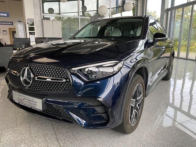 Gebraucht Mercedes GLC300e AMG 204 PS (150 kW) 2023 Nautikblau metalliclack SUV