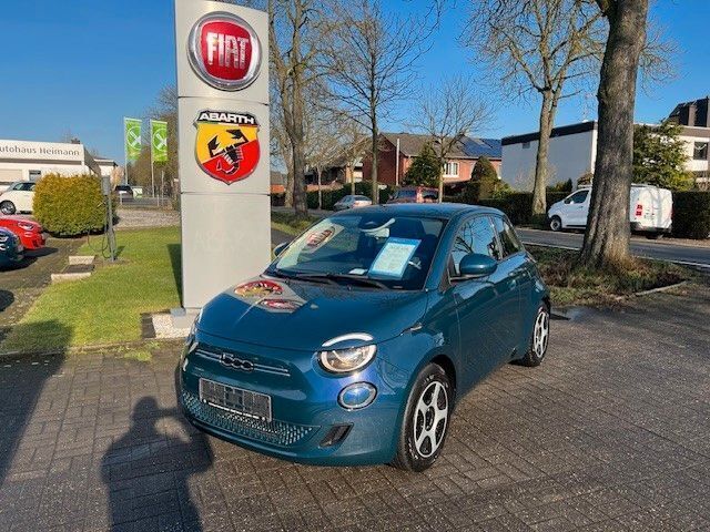 Gebraucht Fiat 500e Action 69 kW (95 PS) 2022 Grün Kleinwagen
