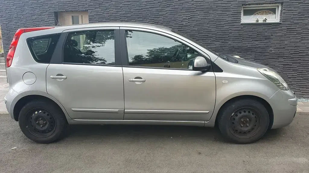 Gebraucht Nissan Note Acenta 88 PS (64 kW) 2008 Grau Kleinwagen