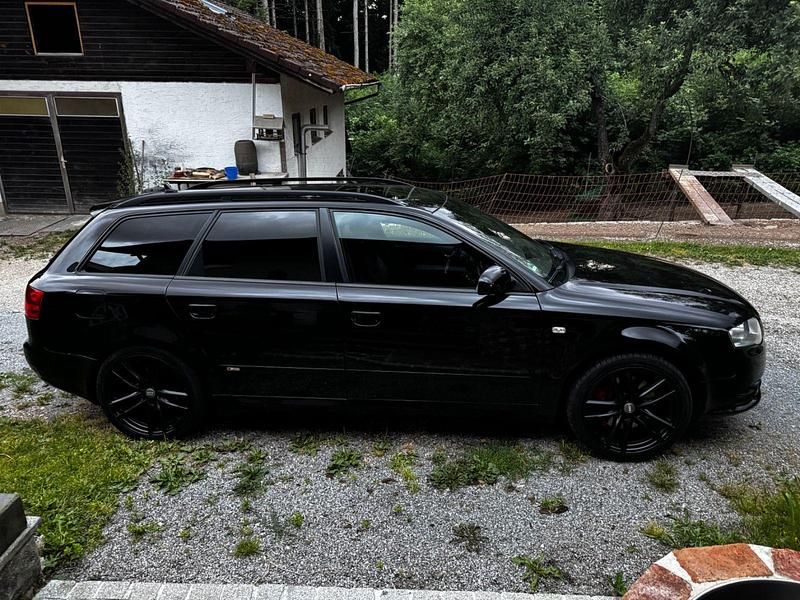 Schwarz Gebraucht 2006 Audi A4 S-Line Kombi | 13.500 € - Bild 1/4